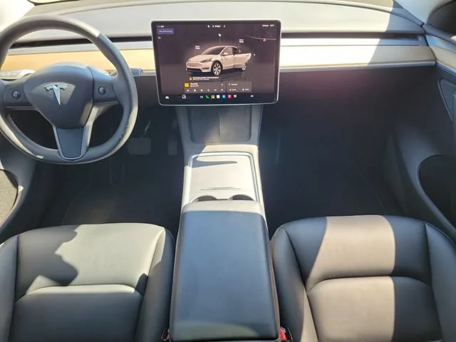 2023 Tesla Model Y Long Range - Photo 17