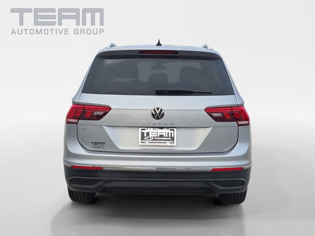 Used 2024 Gray Volkswagen 2.0T SE image 6