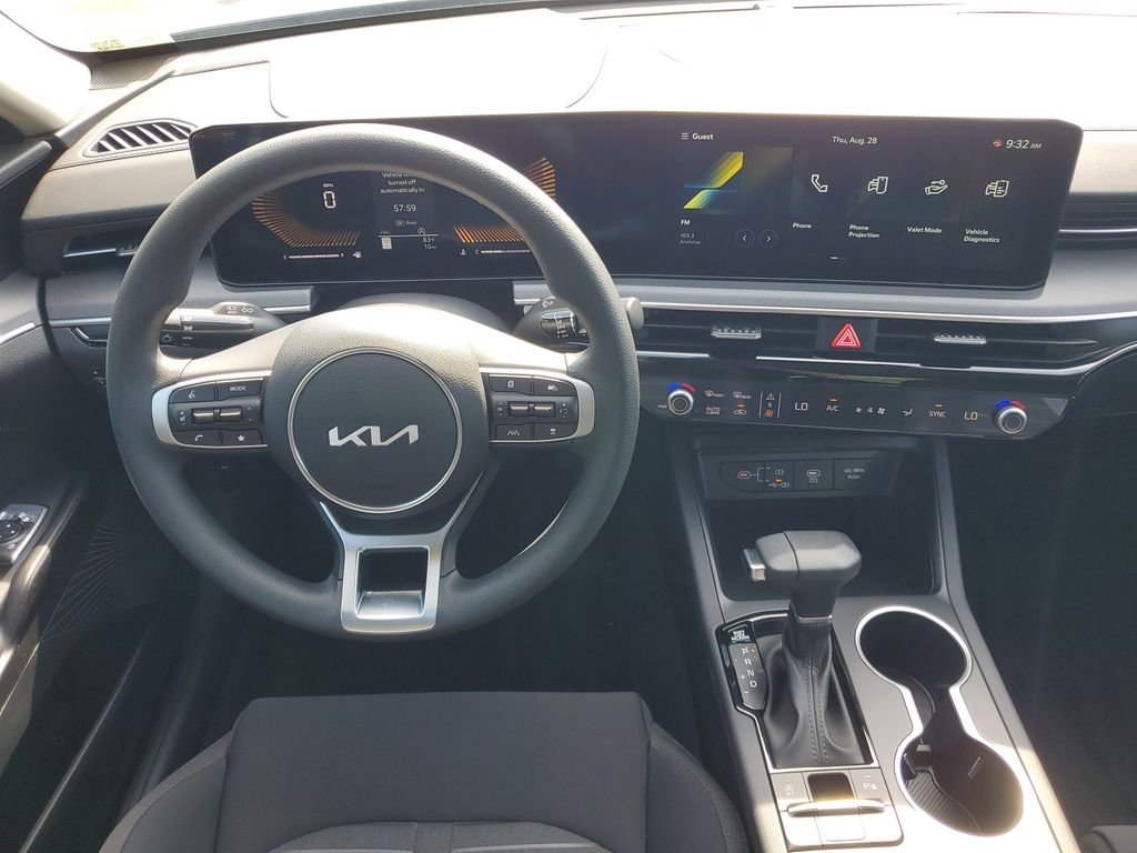 2026 Kia K5 LXS - Photo 21