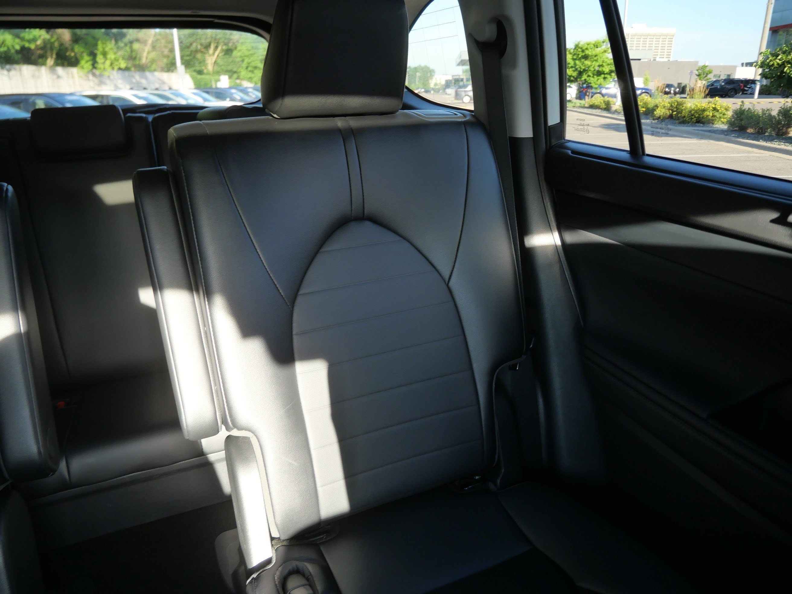 Certified Used 2020 Blizzard Pearl Toyota Limited image 14