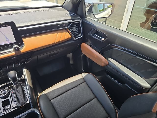 2026 GMC Canyon AT4 - Photo 14