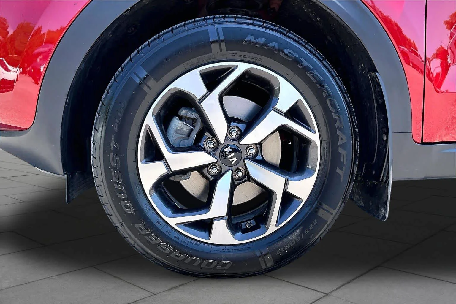 Used 2021 Hyper Red Kia LX image 11