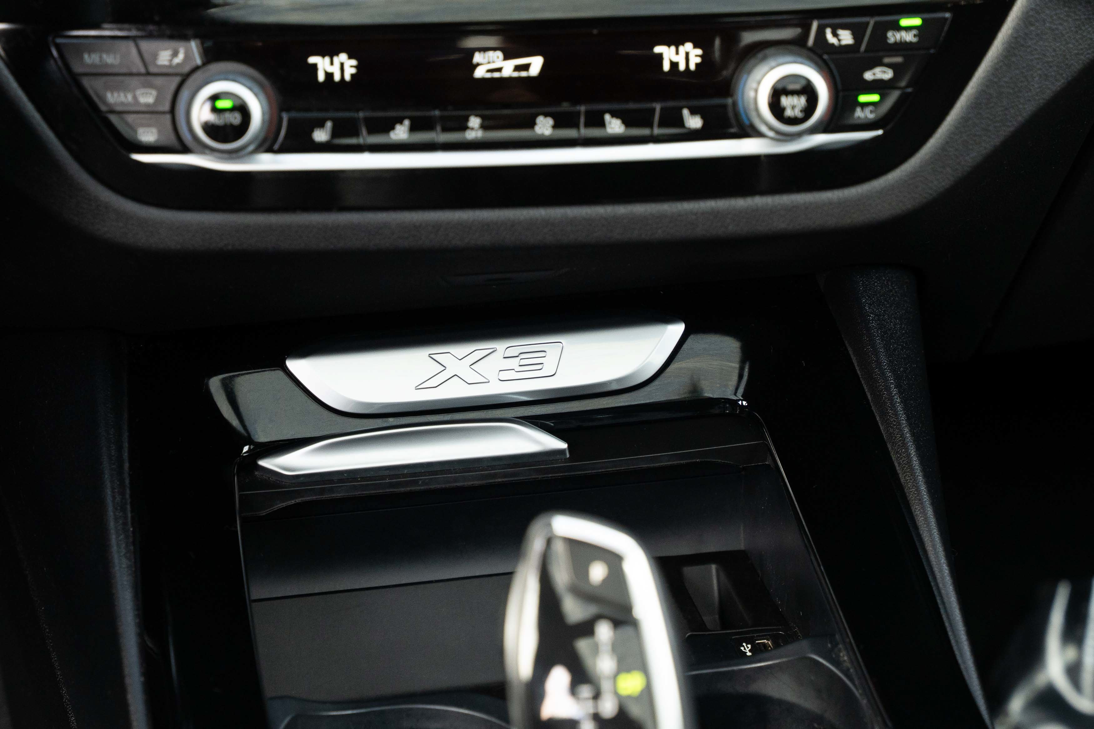 Used 2018 Mineral White Metallic BMW xDrive30i image 13