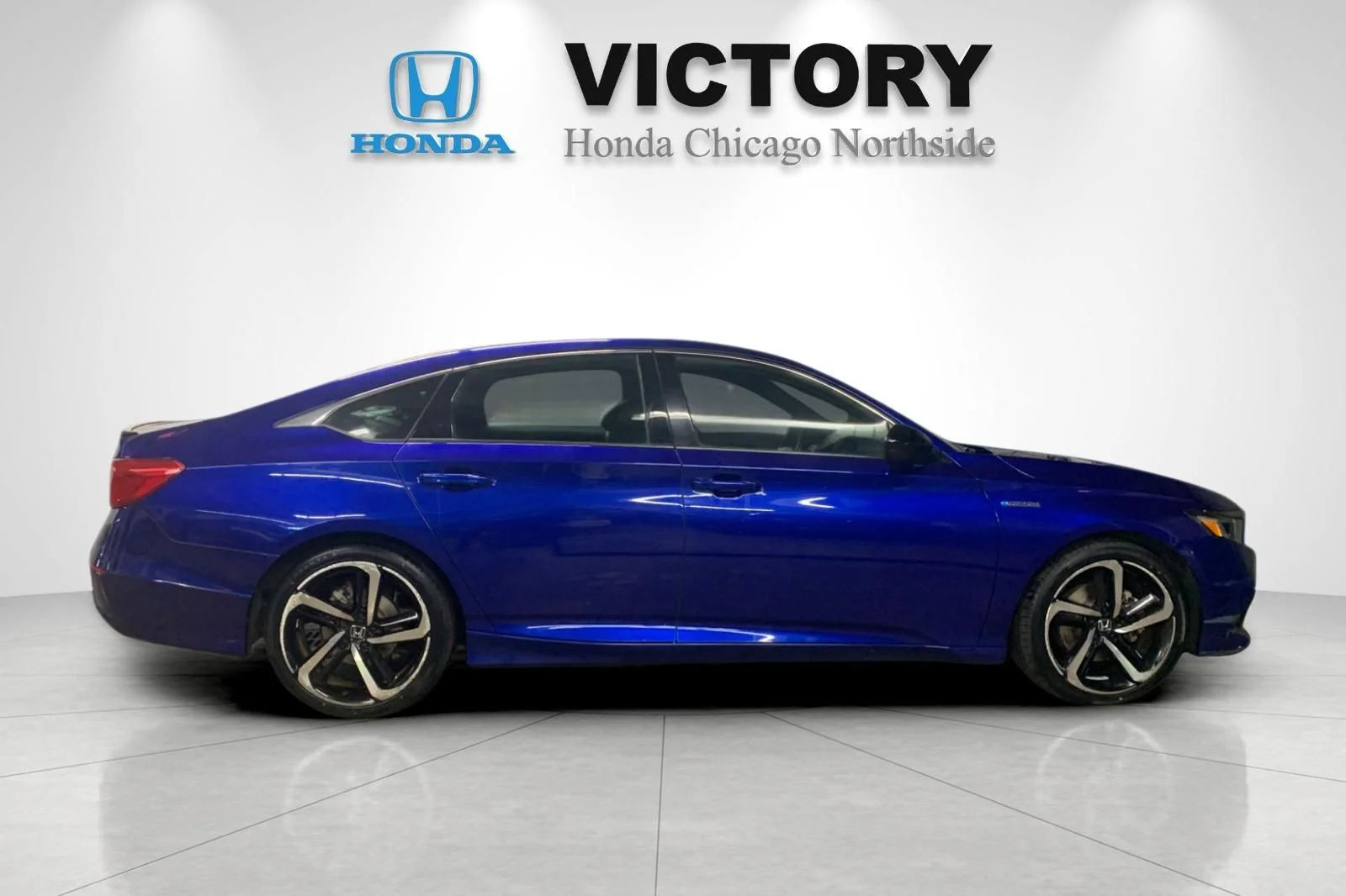 Certified Used 2022 Still Night Pearl Honda Sport image 2
