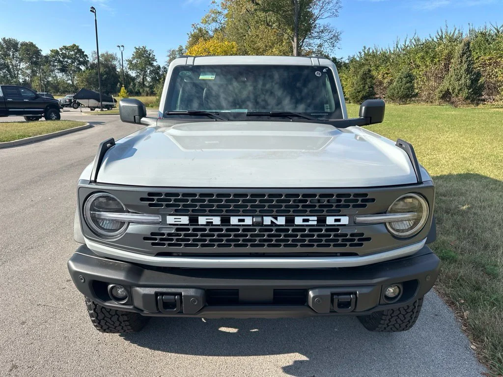 New 2026 Avalanche Gray Ford Badlands® image 2
