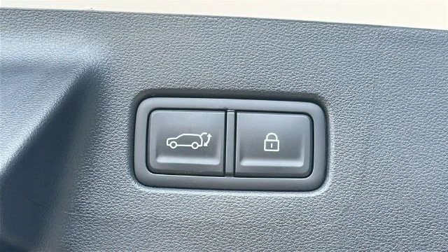 New 2025 Silver Hyundai Limited image 41