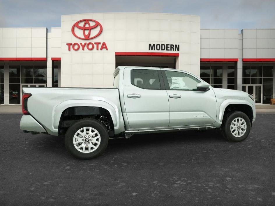 New 2026 Celestial Silver M Toyota SR5 image 12