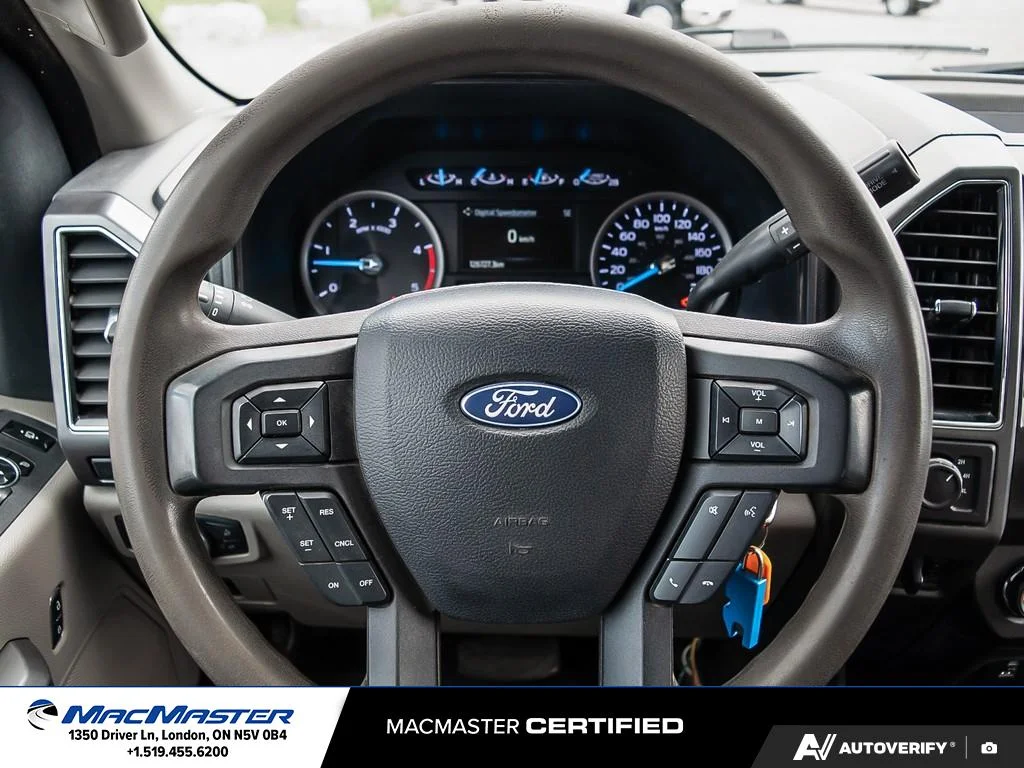 Used 2020  Ford  image 17