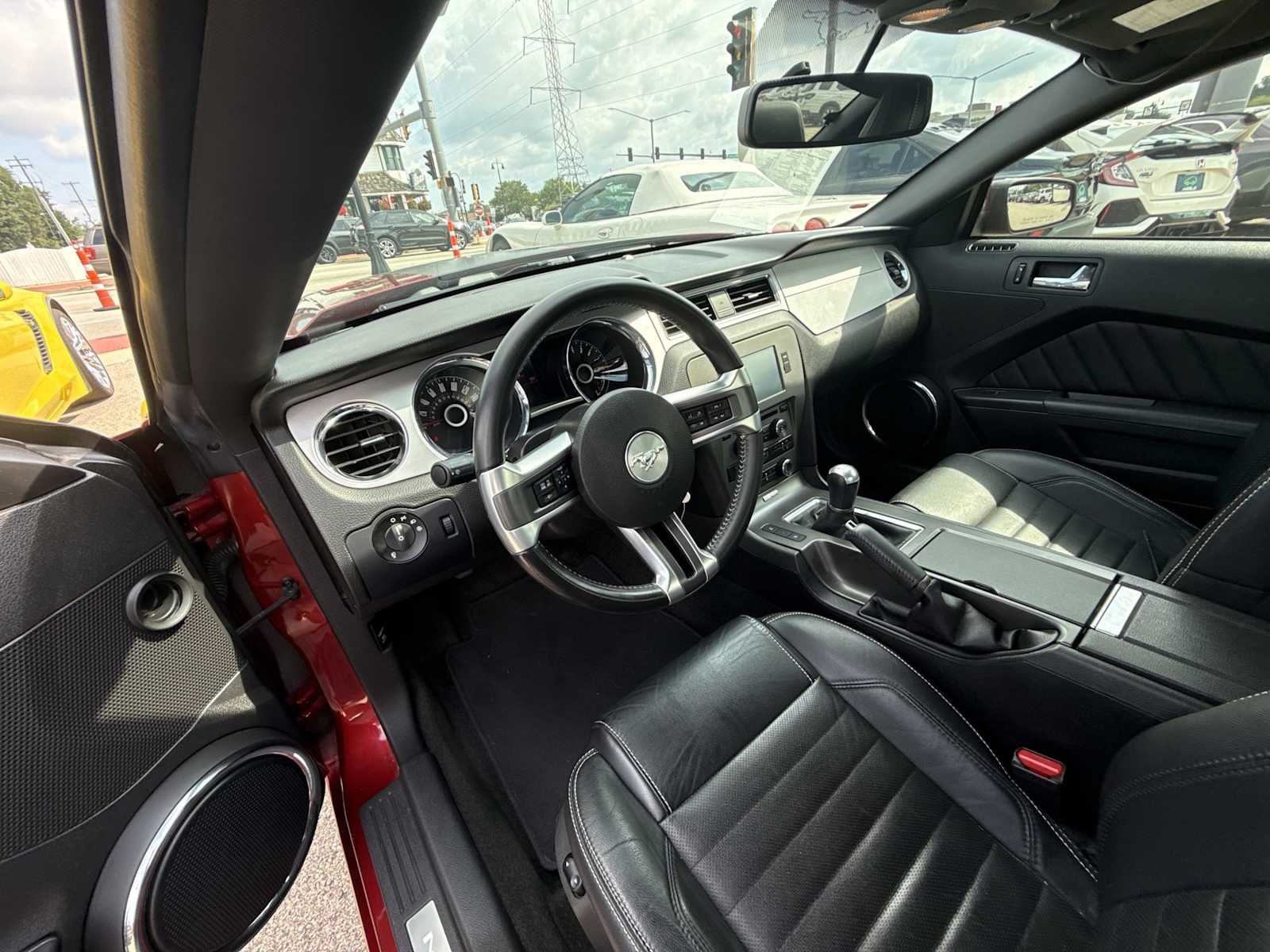Used 2014 Black Ford GT Premium image 10
