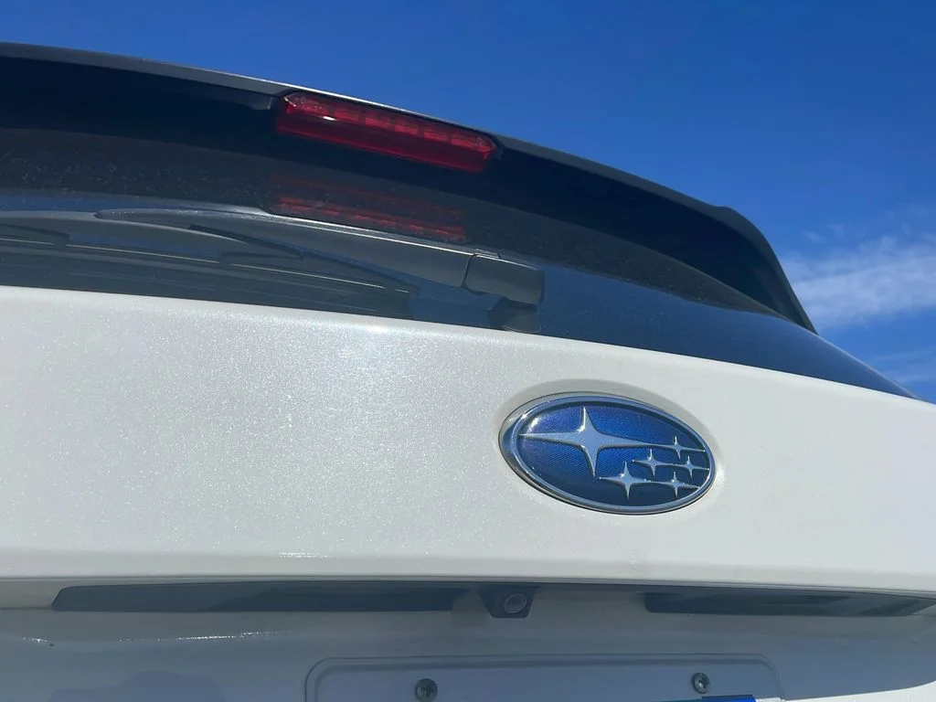 Used 2015 Crystal White Pearl Subaru 2.5i Limited image 31