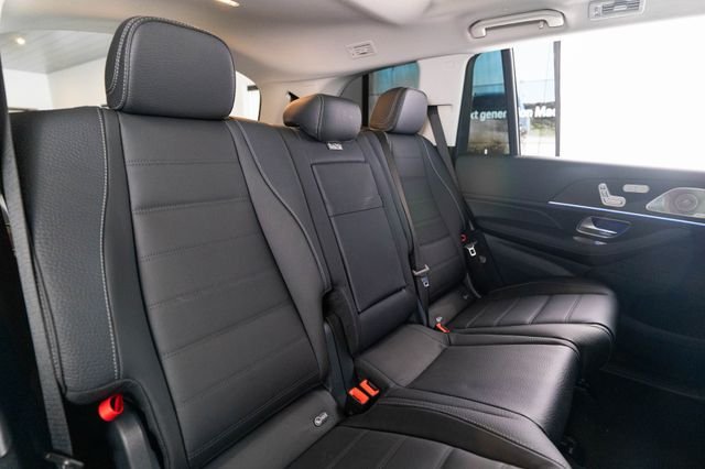New 2026 Obsidian Black Metallic Mercedes-Benz GLS 450 image 35