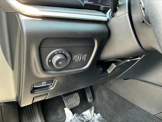 Used 2021 Black Jeep Limited image 24