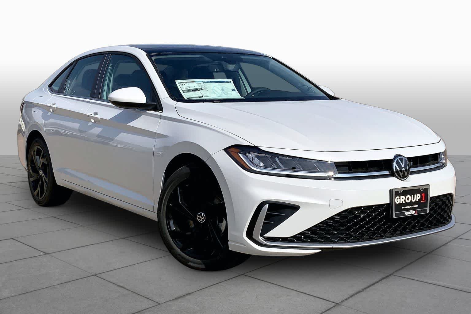 New 2026 Opal White Pearl Volkswagen SE image 2