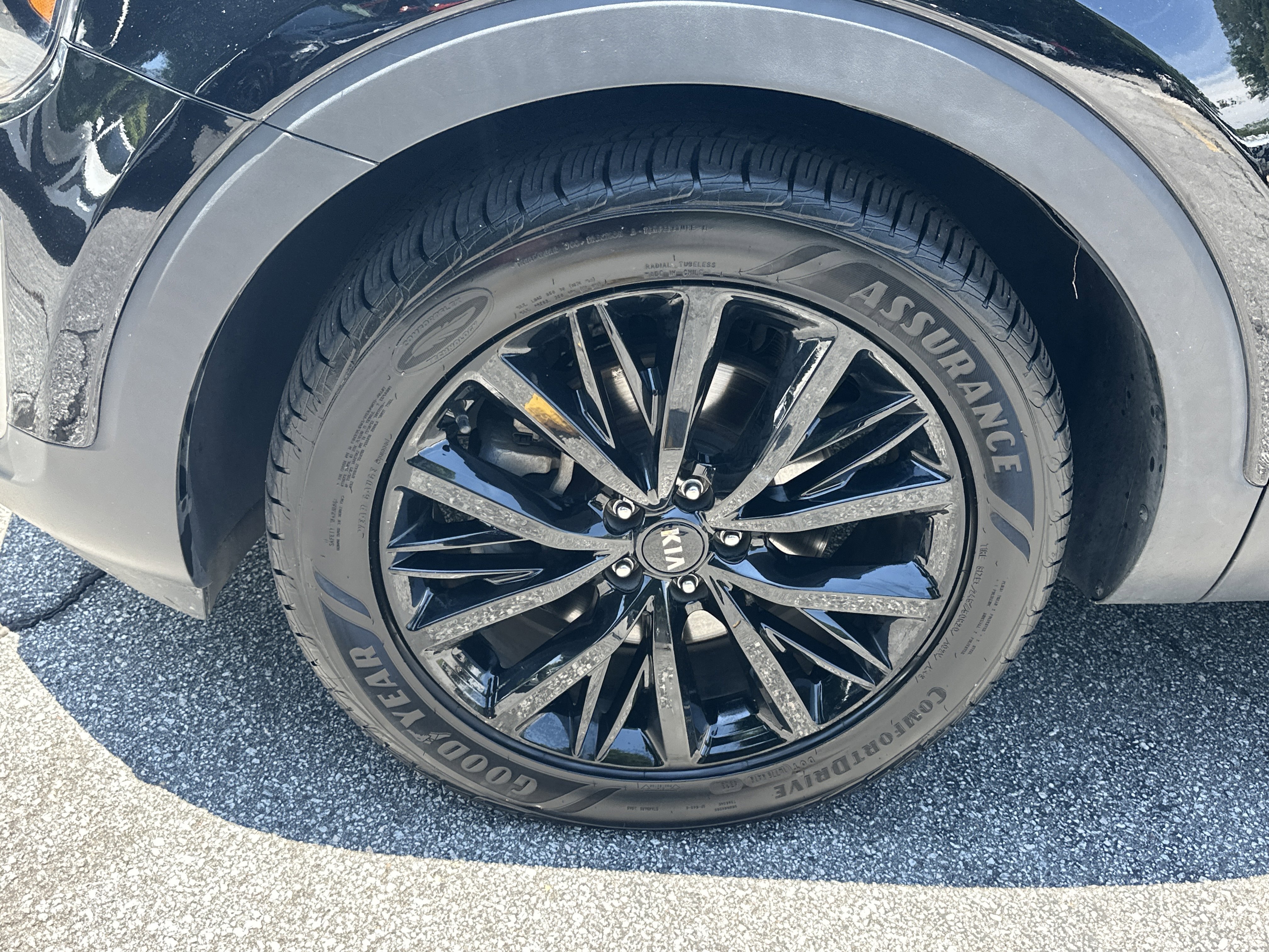 Certified Used 2020 Ebony Black Kia SX image 11