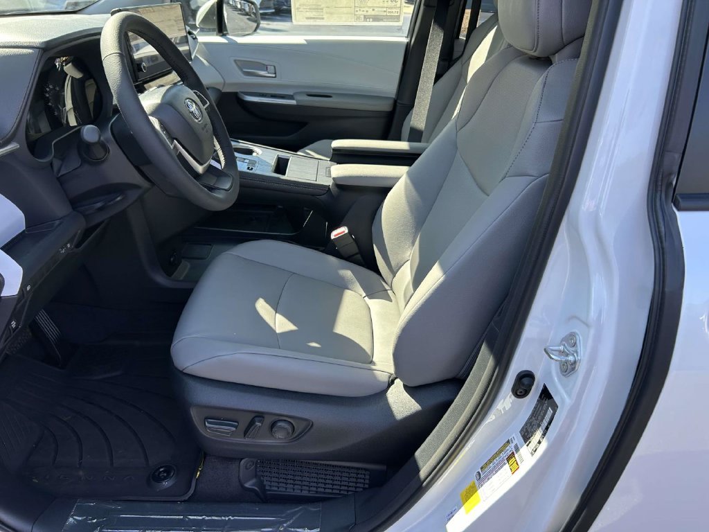 New 2026 Wind Chill Pearl Toyota XLE image 14