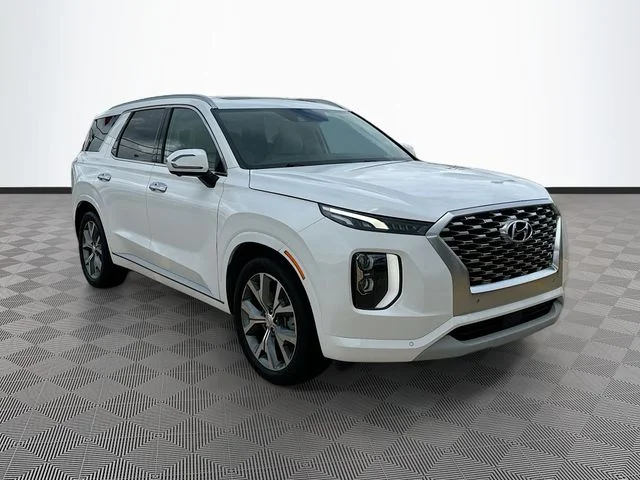 Used 2021 White Hyundai Limited image 1