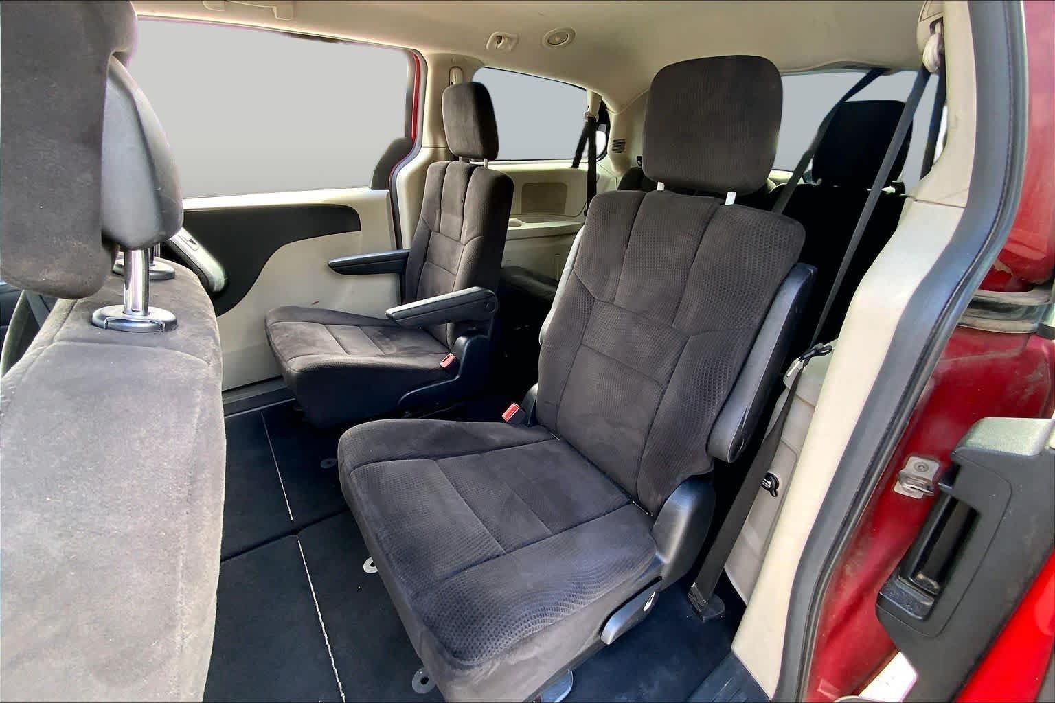 Used 2013 Redline Two-Coat Pearl Dodge SXT image 21