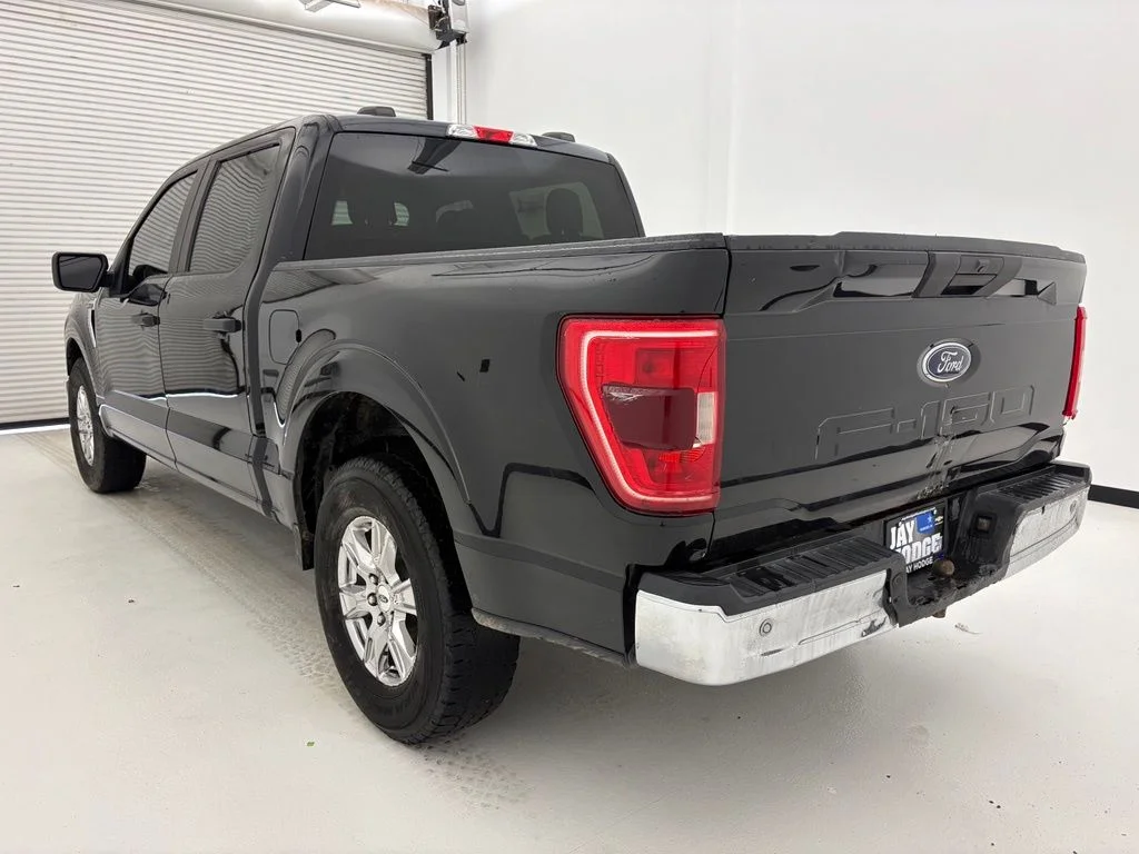 Used 2021 Black Ford XLT image 17