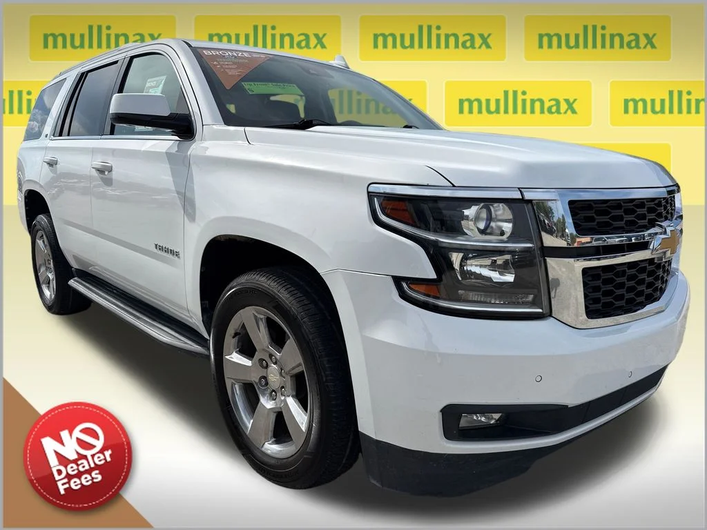 Used 2017 White Chevrolet LT image 1