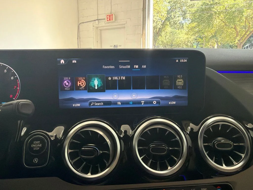 New 2026 White Mercedes-Benz GLA 250 image 32