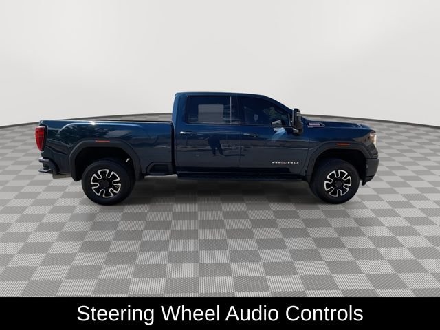 Used 2023  GMC AT4 image 11
