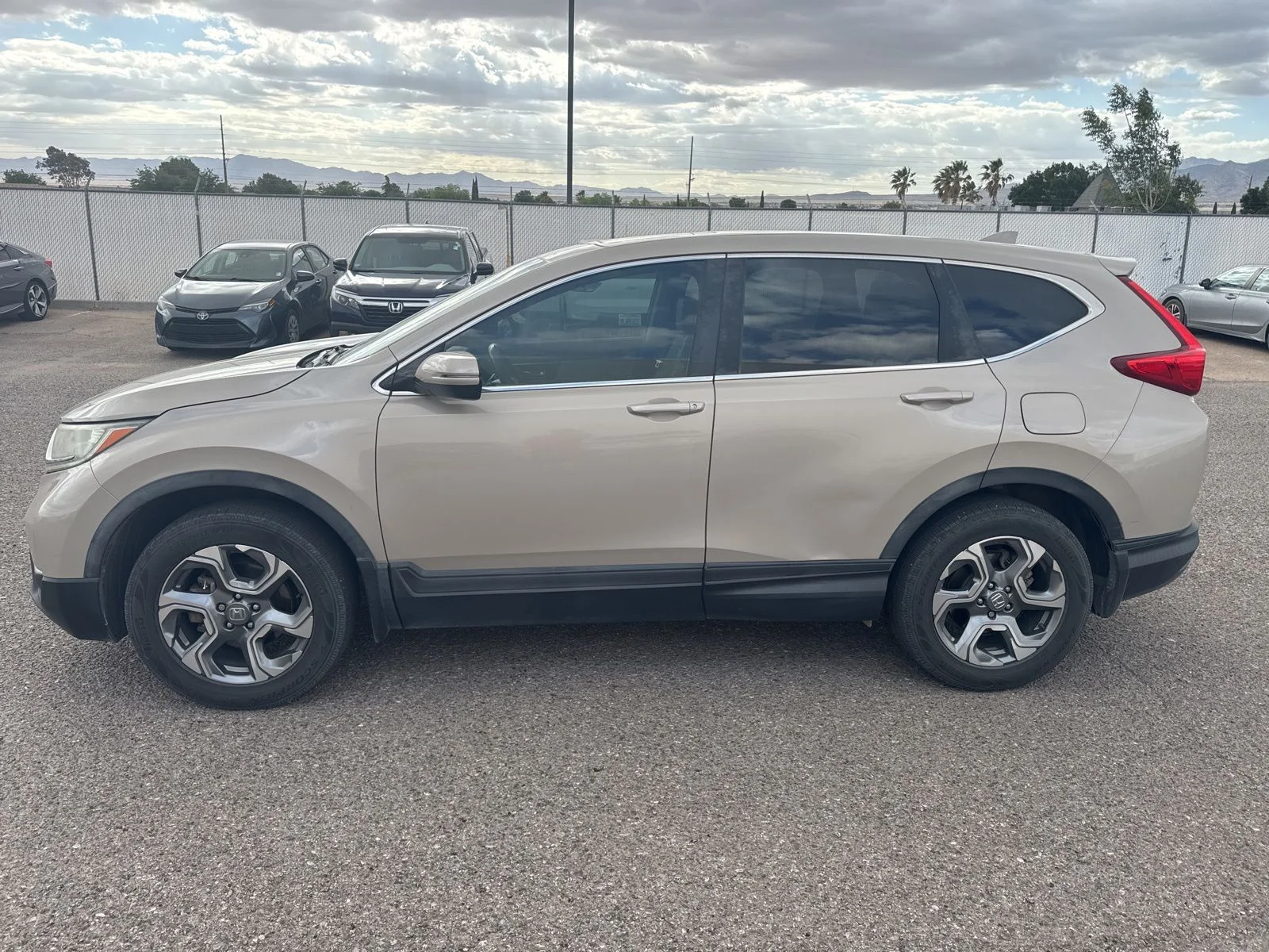 Used 2018 Honda CR-V EX-L with VIN 5J6RW2H82JL021860 for sale in Kingman, AZ