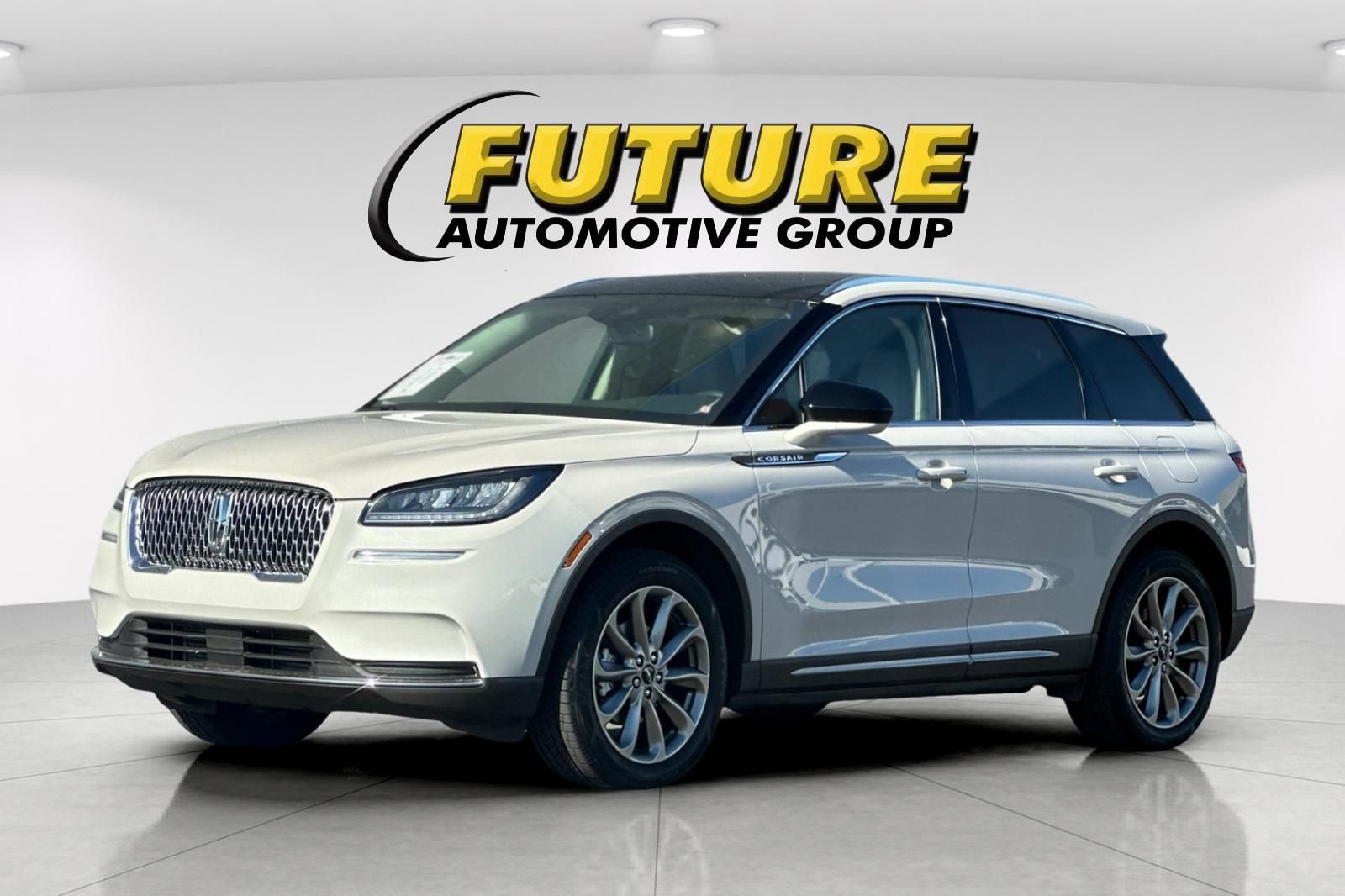 Used 2022 White Lincoln Standard image 7