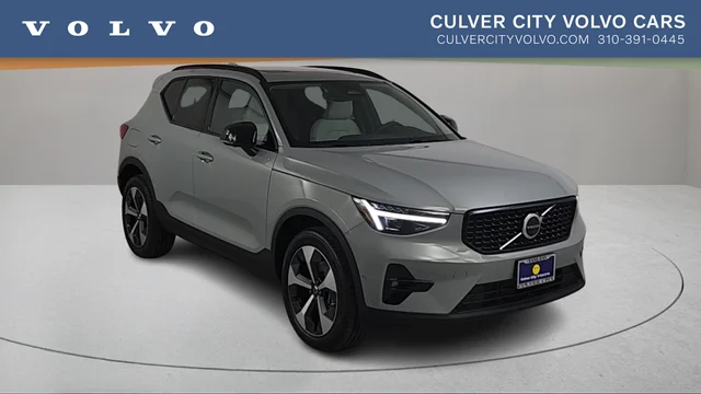 2026 Volvo XC40 B5 Plus
