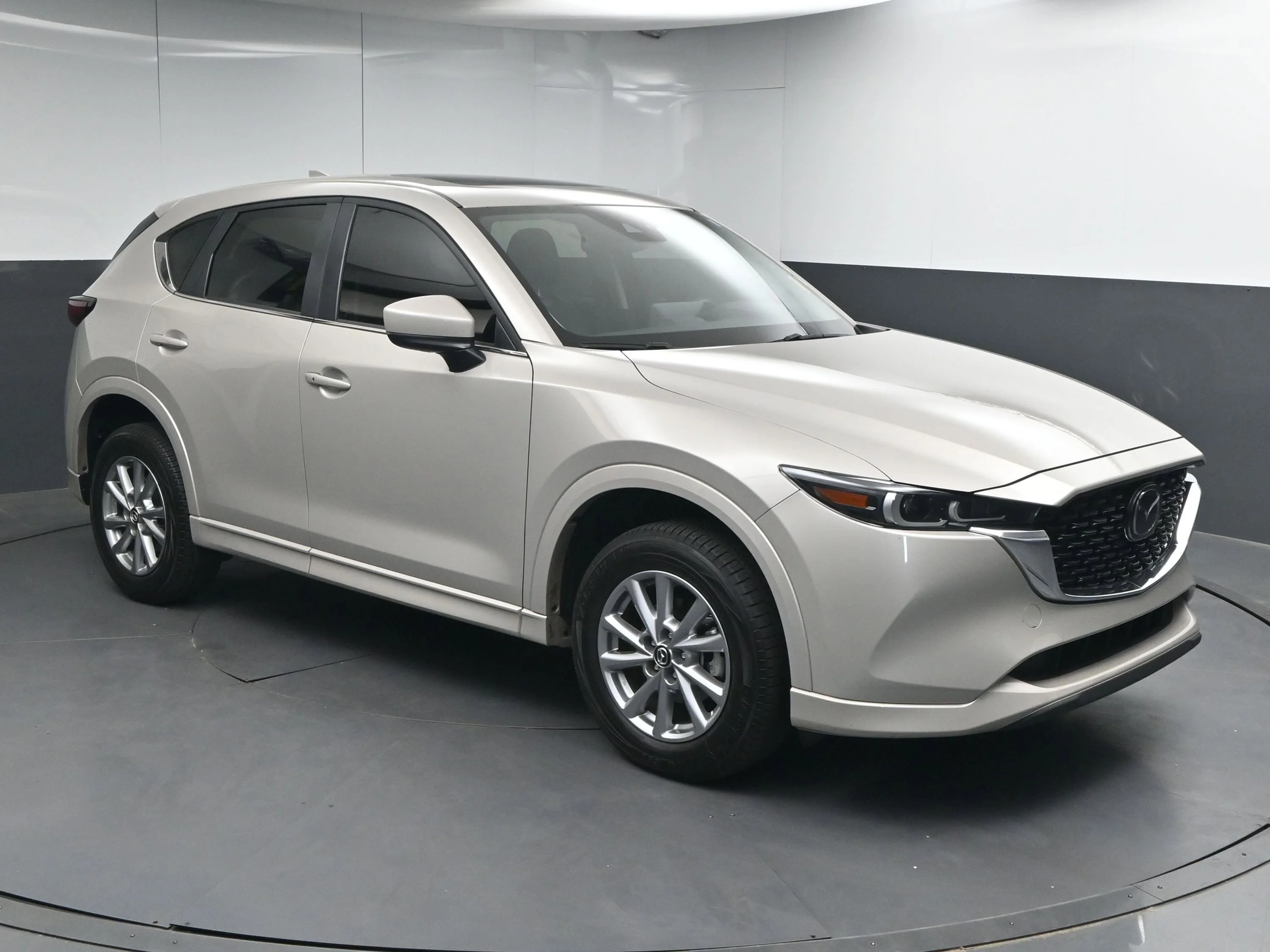 2025 Mazda CX-5 S Preferred package Auto AWD's photo