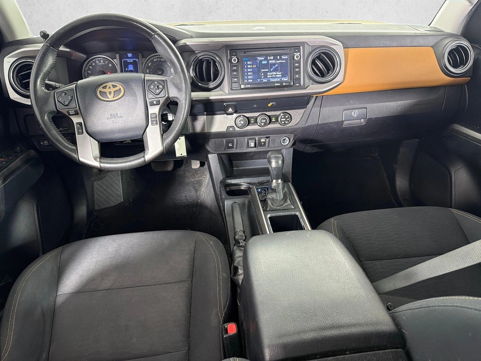 Used 2019 Quicksand Toyota SR5 image 22