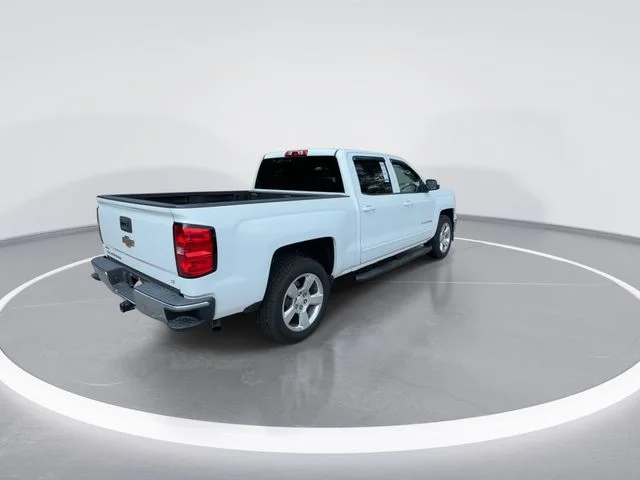 Used 2015 White Chevrolet LT image 8