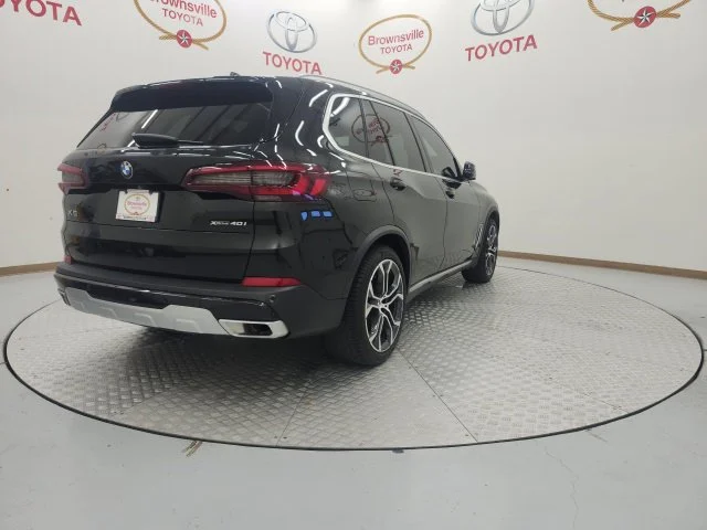 Used 2023 Black BMW xDrive40i image 8