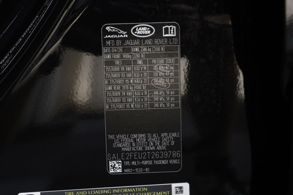 New 2026 Santorini Black LAND ROVER X-Dynamic SE image 26