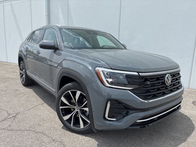 New 2026 Pure Gray Volkswagen 2.0T SEL Premium R-Line image 29