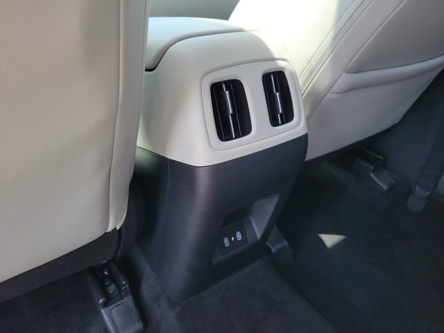 Certified Used 2025 White Hyundai SEL Convenience image 12