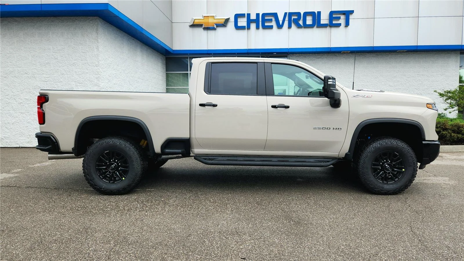 2026 Chevrolet Silverado 2500 HD ZR2 - Photo 1