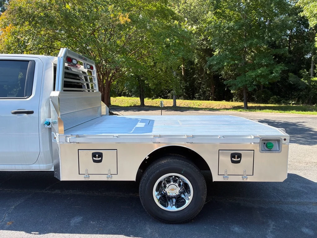New 2025 Summit White Chevrolet Work Truck image 5
