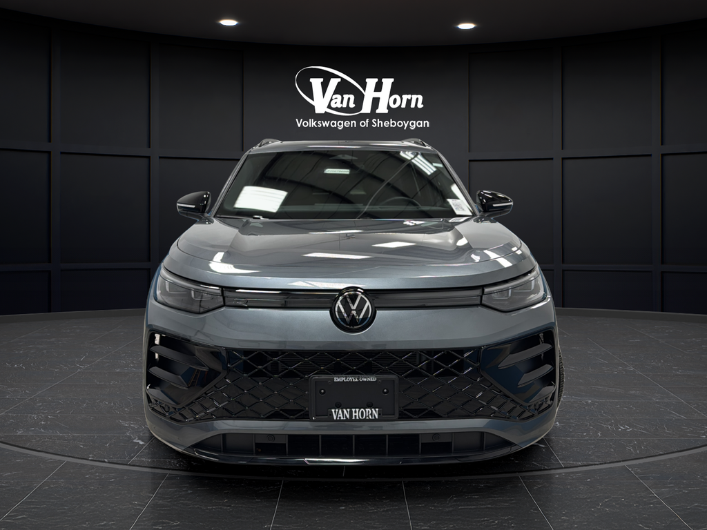 Used 2025 Platinum Gray Metallic Volkswagen 2.0T SE R-Line Black image 2