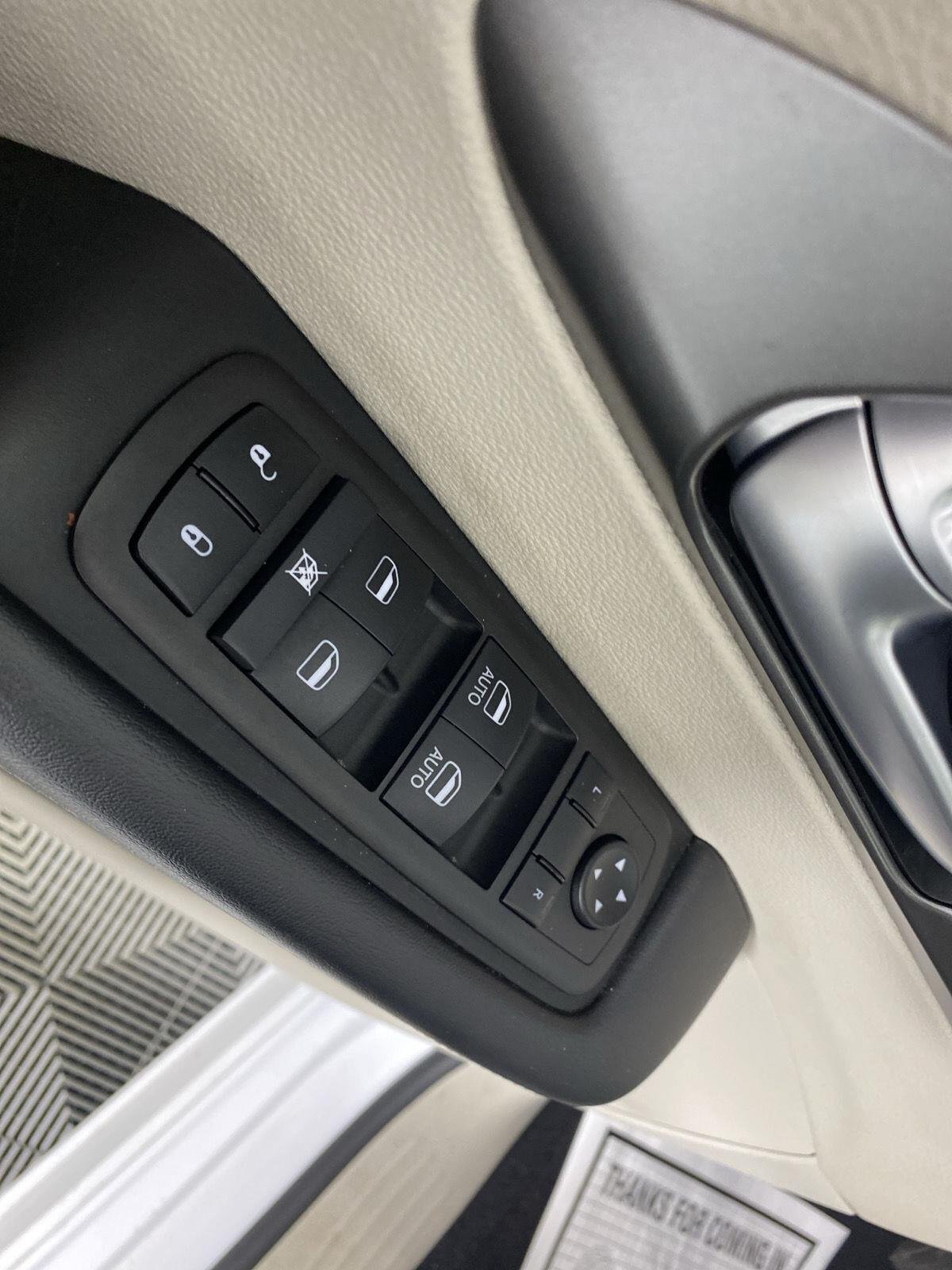 Used 2024 Bright White Clearcoat Chrysler Touring L image 15