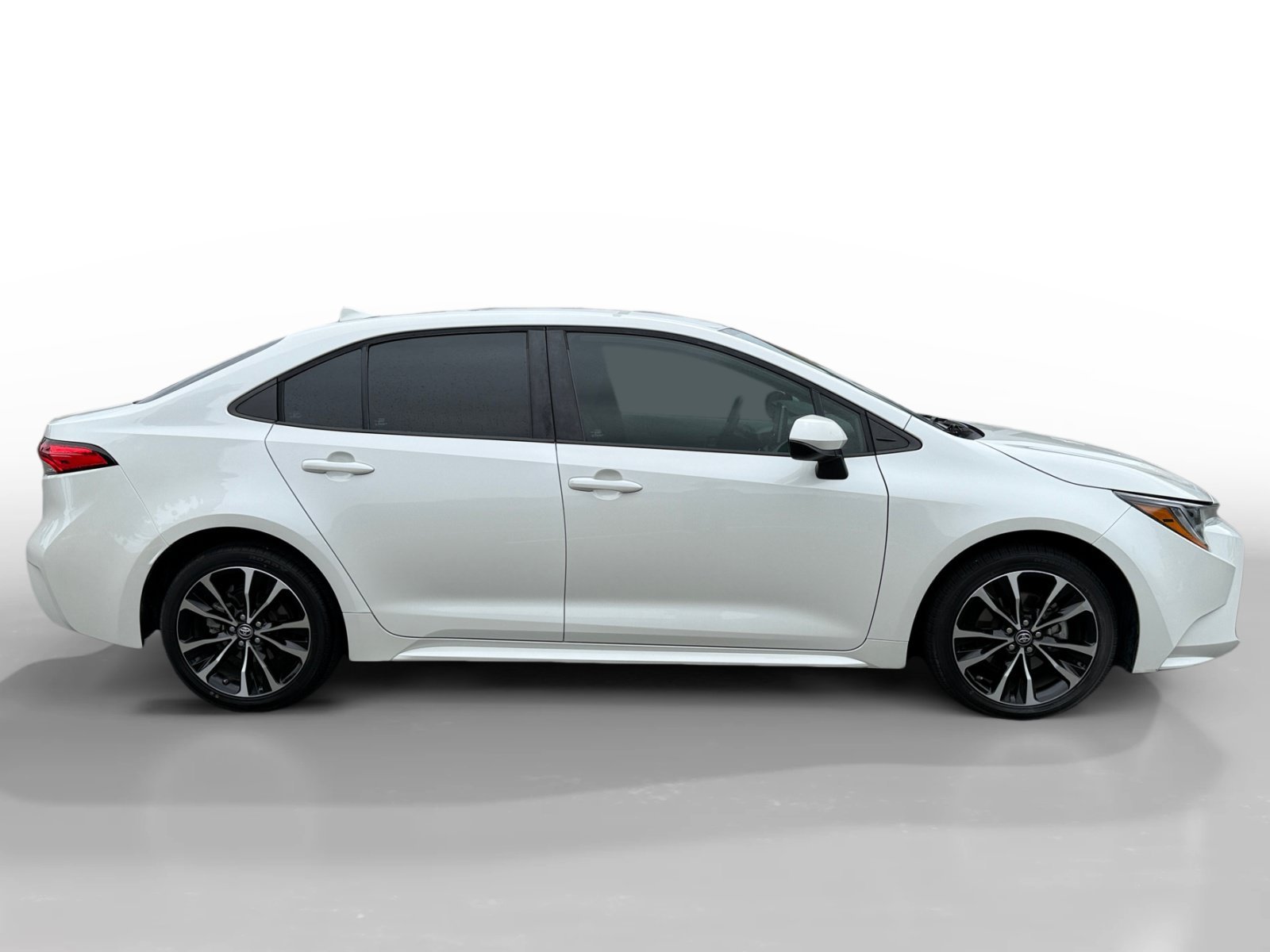 Used 2020 Blizzard Pearl Toyota LE image 6