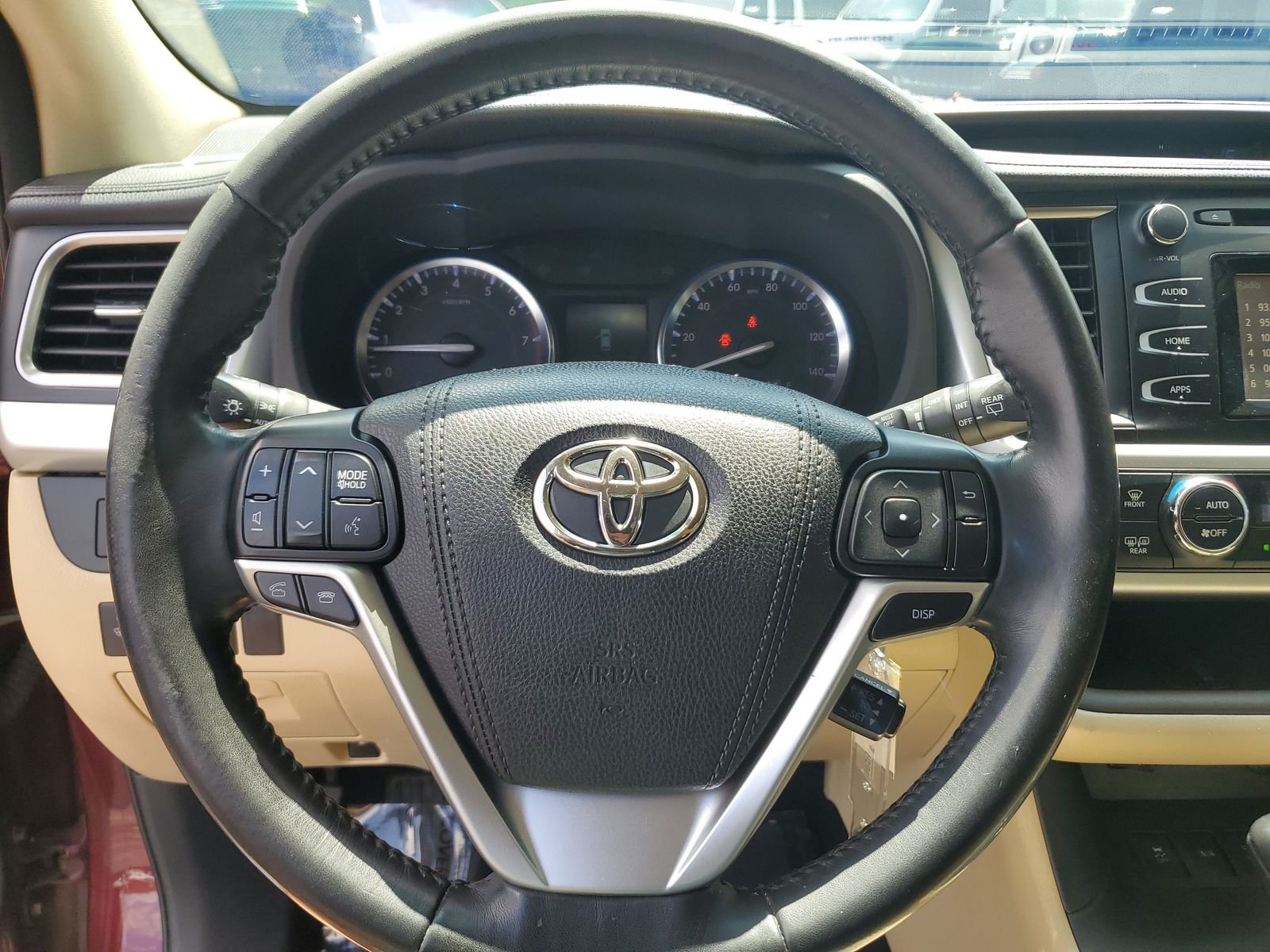 Used 2015 Red Toyota LE Plus V6 image 9