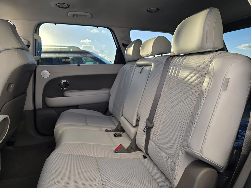 New 2026 Green Hyundai SEL Premium image 12