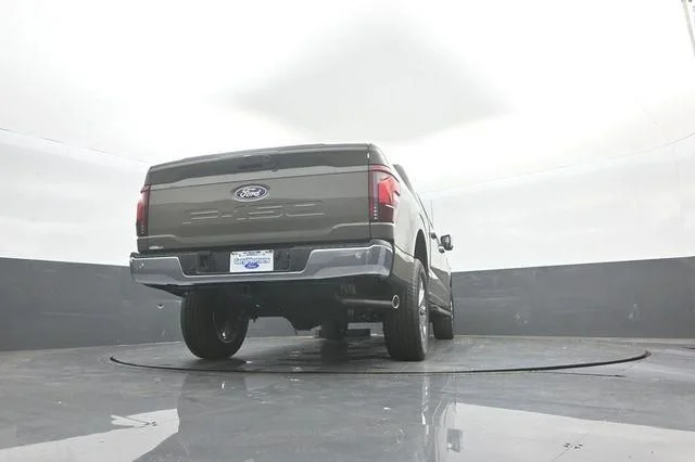 New 2026 Marsh Gray Ford Lariat® image 40
