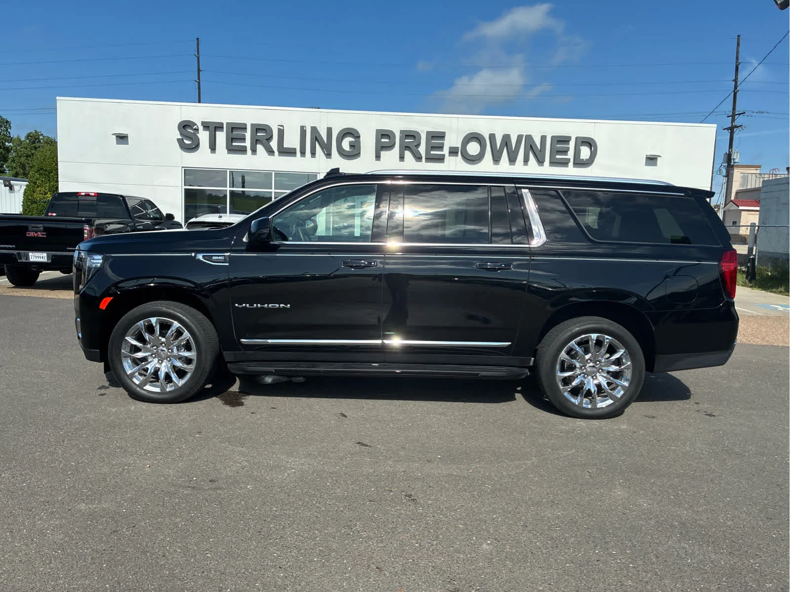 2024 GMC Yukon XL SLT