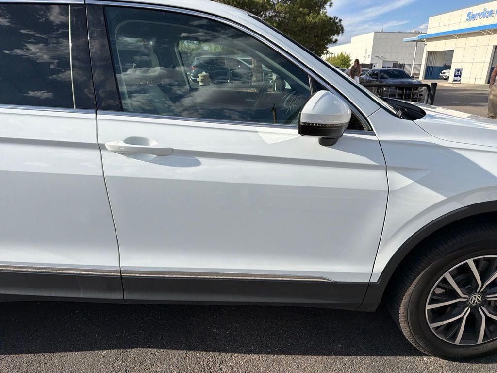 Used 2020 Beige Volkswagen 2.0T SE image 5