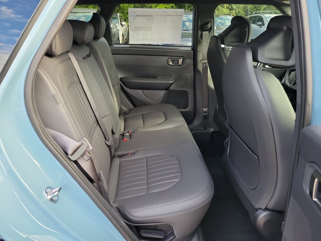 New 2027 Frost Blue / Black Roof Kia X-Line S image 12