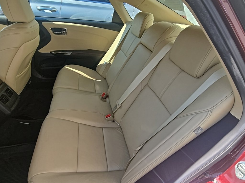 Used 2016 Mica Toyota XLE Plus image 16