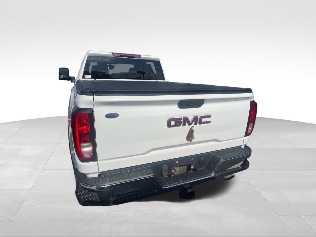 Used 2020 White GMC Base image 4