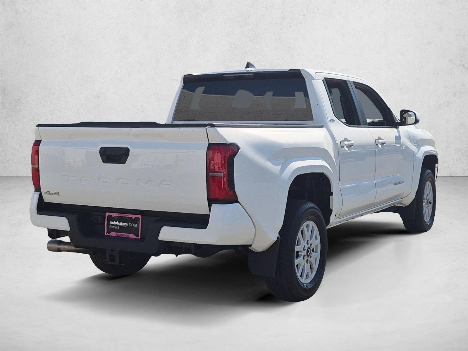 Used 2024 Ice Cap Toyota SR5 image 5