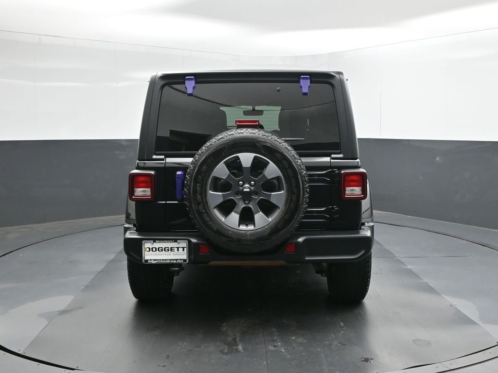 Used 2022 Black Jeep Unlimited Sahara image 5